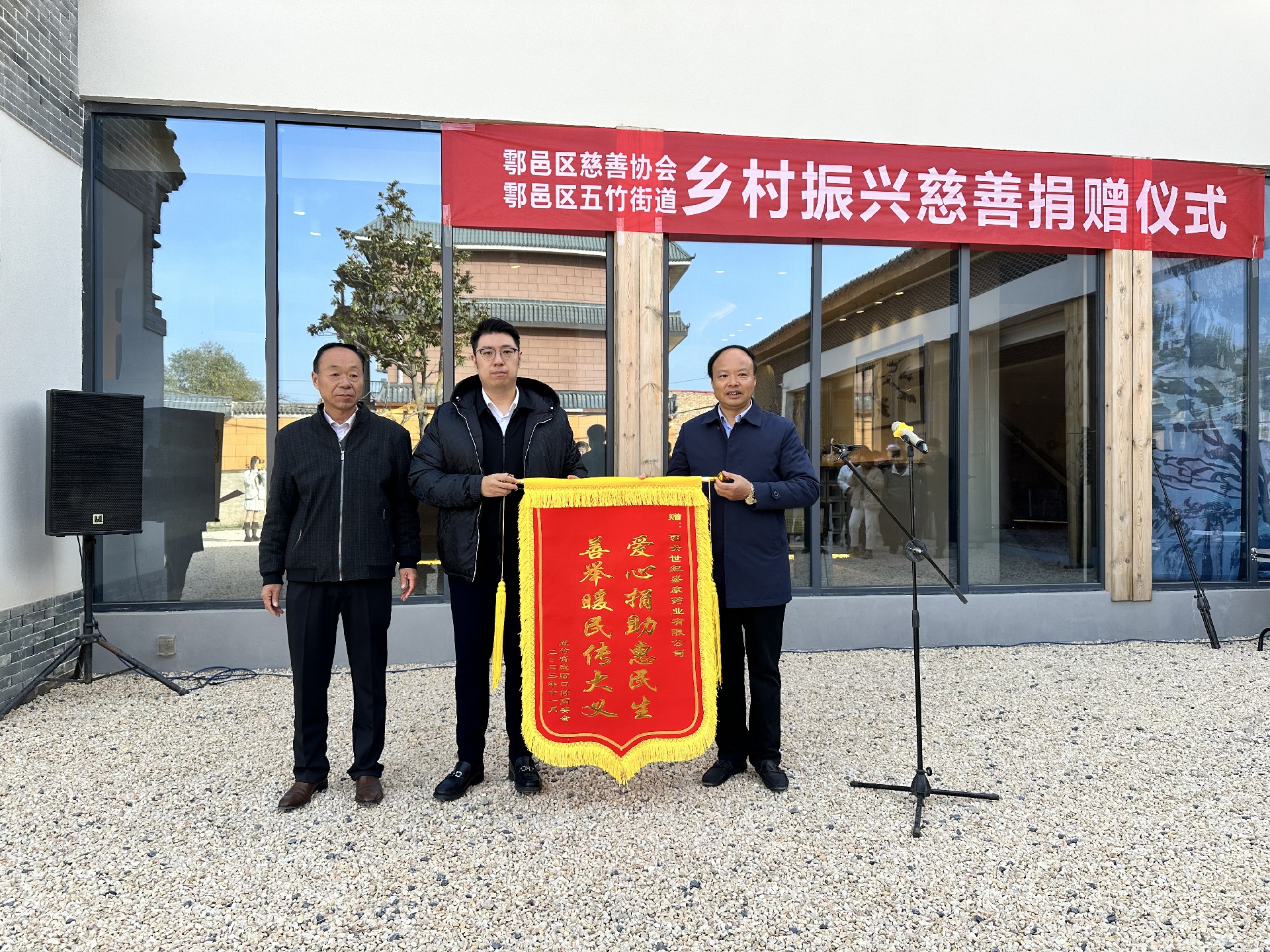 1701305446444315.jpg 1701305446444315.jpg